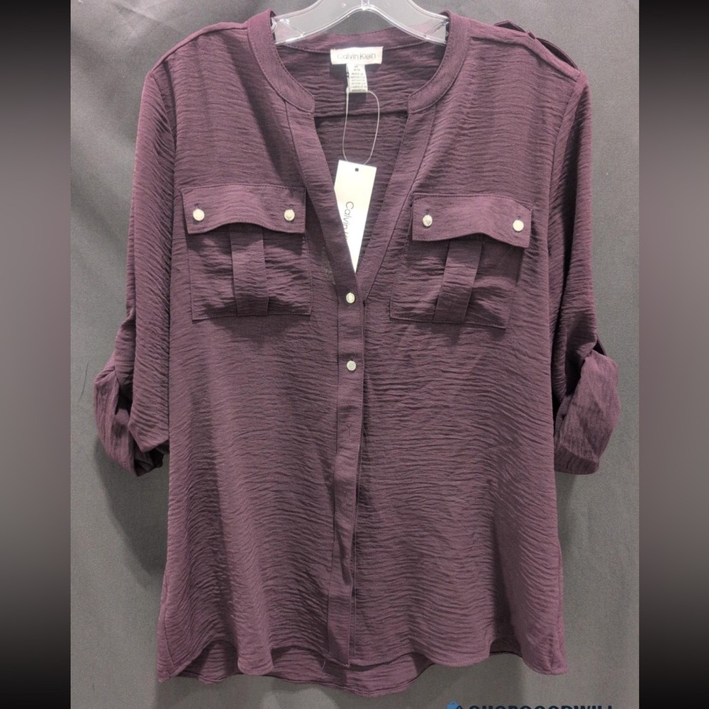 NWT Dark Plum Calvin Klein Button-Down Shirt. Size M